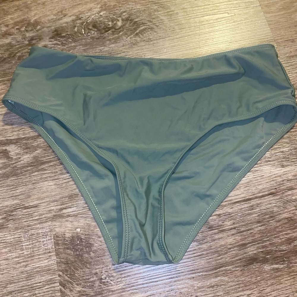 Swimsuit bottoms